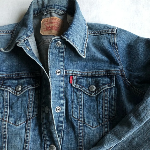 Levis Blue Stretch Denim Snap Front Trucker Jacket Size Medium
